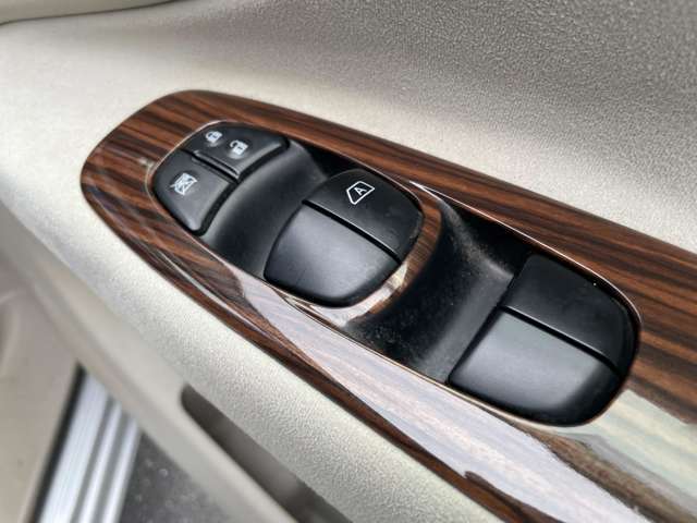日産 セレナ ２．０ ２０Ｇ アドバンストセーフティ パッケージ ４ＷＤ H26年 (関東) 99