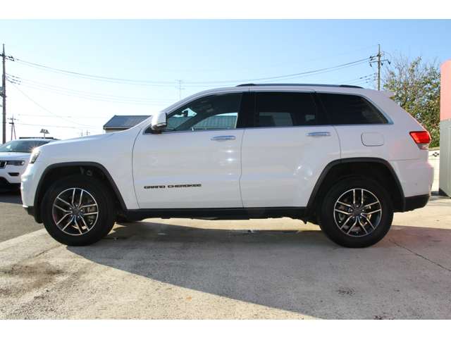 ジープ グランドチェロキー リミテッド （エアサスペンション無シ仕様） ４ＷＤ R2年 (関東) 99