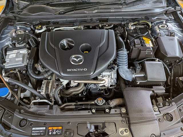 マツダ ＭＡＺＤＡ３　セダン １．８ ＸＤ ブラックトーンエディション ディーゼルターボ R3年 (関東) 99