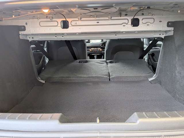 マツダ ＭＡＺＤＡ３　セダン １．８ ＸＤ ブラックトーンエディション ディーゼルターボ R3年 (関東) 99