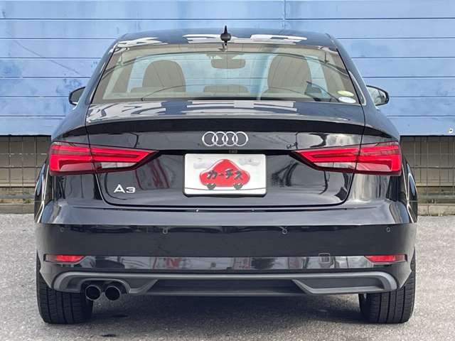 アウディ Ａ３　セダン ３０　ＴＦＳＩ R2年 (関東) 99