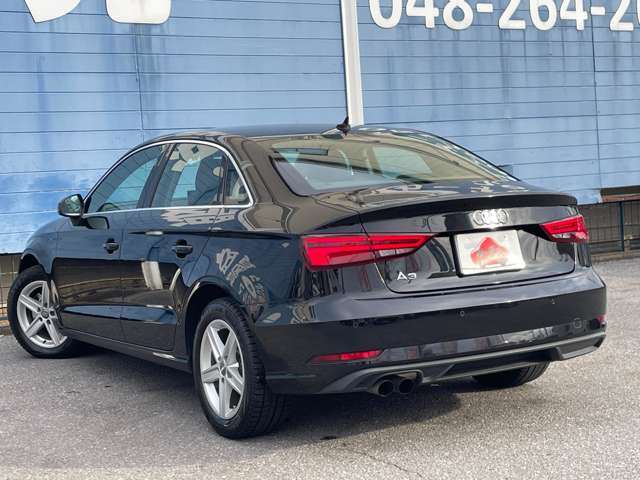 アウディ Ａ３　セダン ３０　ＴＦＳＩ R2年 (関東) 99