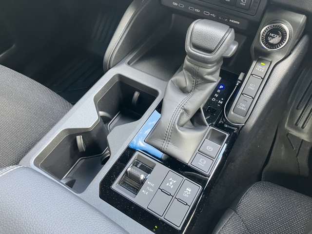 トヨタ ランドクルーザー２５０ ２．８ ＧＸ ディーゼルターボ ４ＷＤ R8年 () 99