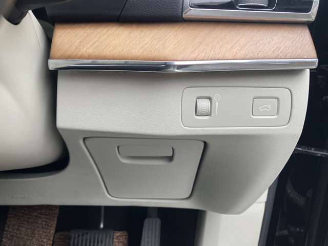ボルボ ＸＣ９０ Ｔ６ ＡＷＤ インスクリプション ４ＷＤ H29年 () 99