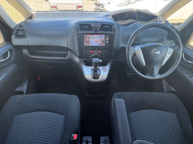 日産 セレナ ２．０ ２０Ｘ Ｓ－ＨＹＢＲＩＤ H25年 (近畿) 99