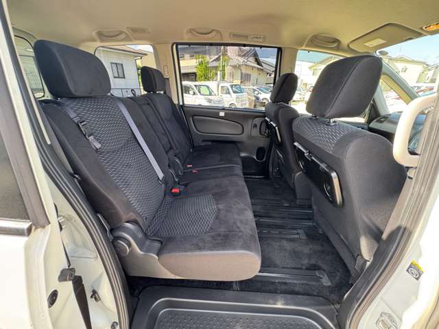 日産 セレナ ２．０ ２０Ｘ Ｓ－ＨＹＢＲＩＤ H25年 (近畿) 99