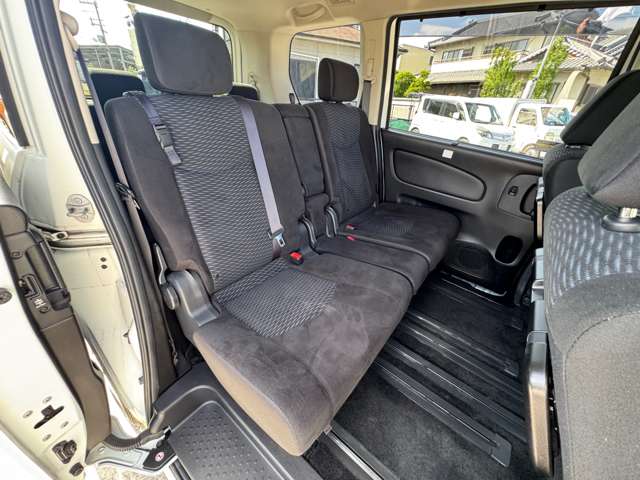 日産 セレナ ２．０ ２０Ｘ Ｓ－ＨＹＢＲＩＤ H25年 (近畿) 99