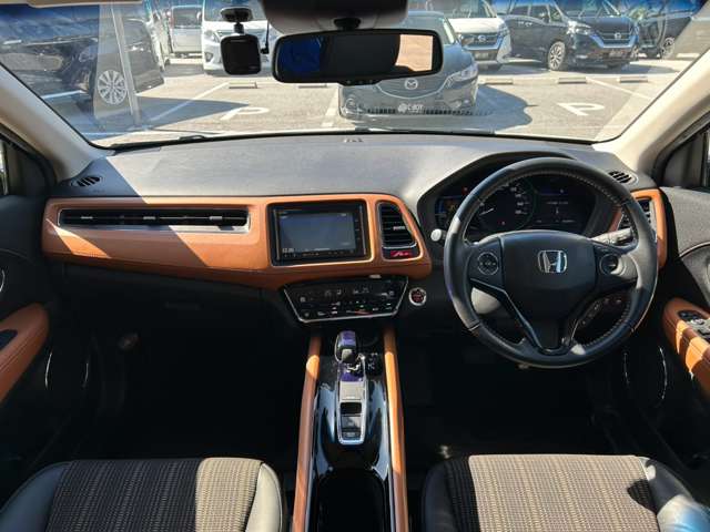 ホンダ ヴェゼル １．５ ハイブリッド Ｚ H26年 (近畿) 99