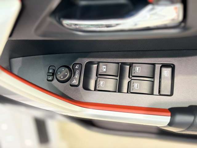 トヨタ ライズ　ハイブリッド ハイブリッド １．２ Ｚ R8年 () 99