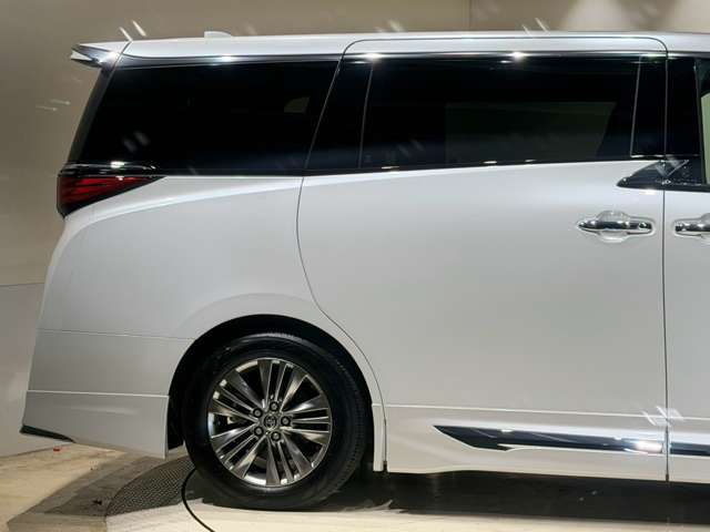 トヨタ アルファード　ハイブリッド ハイブリッド ２．５ Ｚ Ｅ－ＦＯＵＲ ４ＷＤ R6年 () 99