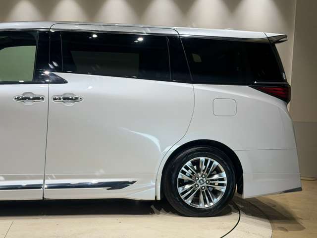 トヨタ アルファード　ハイブリッド ハイブリッド ２．５ Ｚ Ｅ－ＦＯＵＲ ４ＷＤ R6年 () 99