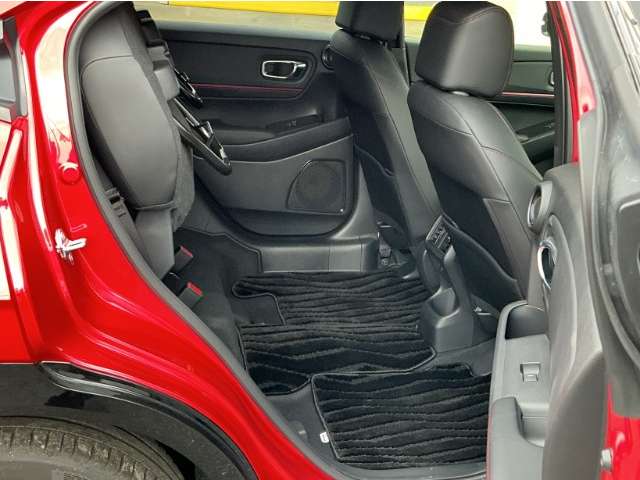 ホンダ ヴェゼル １．５ Ｅ：ＨＥＶ ＲＳ ４ＷＤ R7年 (九州・沖縄) 99