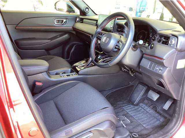 ホンダ ヴェゼル １．５ Ｅ：ＨＥＶ ＲＳ R7年 (九州・沖縄) 99