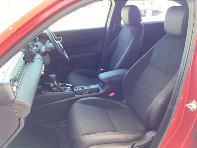 ホンダ ヴェゼル １．５ Ｅ：ＨＥＶ ＲＳ R7年 (九州・沖縄) 99