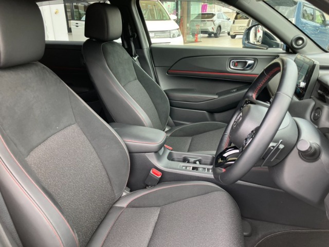 ホンダ ヴェゼル １．５ Ｅ：ＨＥＶ ＲＳ R7年 (九州・沖縄) 99