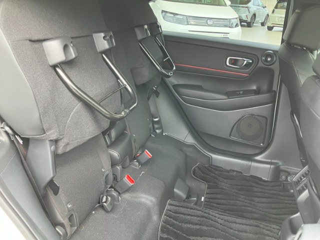 ホンダ ヴェゼル １．５ Ｅ：ＨＥＶ ＲＳ R7年 (九州・沖縄) 99