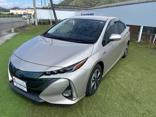 トヨタ プリウスＰＨＶ １．８ Ｓ ナビパッケージ H30年 (近畿) 99