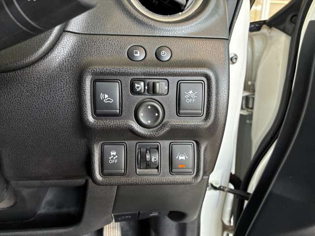 日産 ノート １．２ Ｅ－ＰＯＷＥＲ Ｘ H30年 (中国) 99