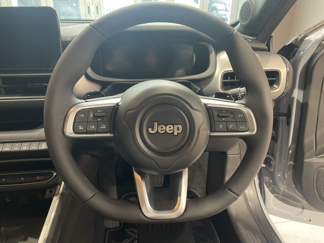 ジープ アベンジャー ４ＸＥ ハイブリッド アップランド ４ＷＤ R8年 () 99