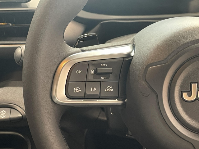 ジープ アベンジャー ４ＸＥ ハイブリッド アップランド ４ＷＤ R8年 () 99