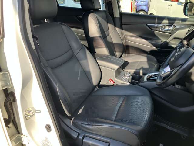 日産 エクストレイル ２．０ ２０ＸＩ ２列車 ４ＷＤ R1年 (関東) 99