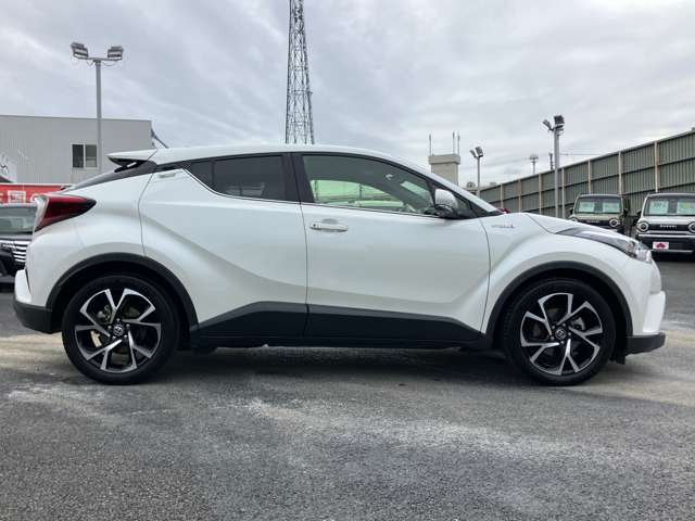 トヨタ Ｃ−ＨＲ ハイブリッド １．８ Ｇ R1年 (関東) 99