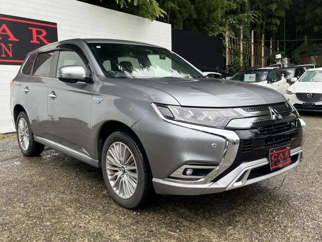 三菱 アウトランダーＰＨＥＶ ２．４ Ｇ プレミアムパッケージ ４ＷＤ H30年 (関東) 99