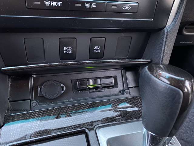 トヨタ カムリ　ハイブリッド ２．５ Ｇパッケージ H24年 (東北) 99