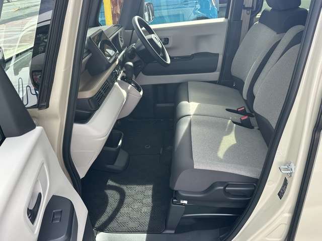 ホンダ Ｎ　ＢＯＸ ６６０ ファッションスタイル モノトーン R7年 () 99