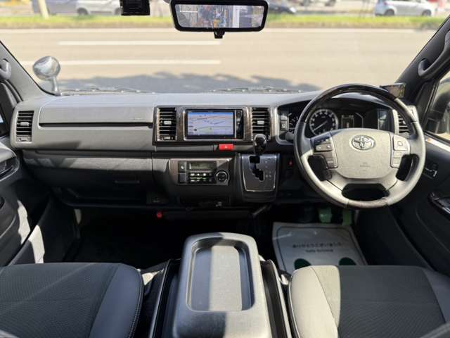 トヨタ ハイエースバン ２．８ スーパーＧＬ ダークプライムＩＩ ロングボディ ディーゼルターボ ４ＷＤ R3年 (北海道) 99