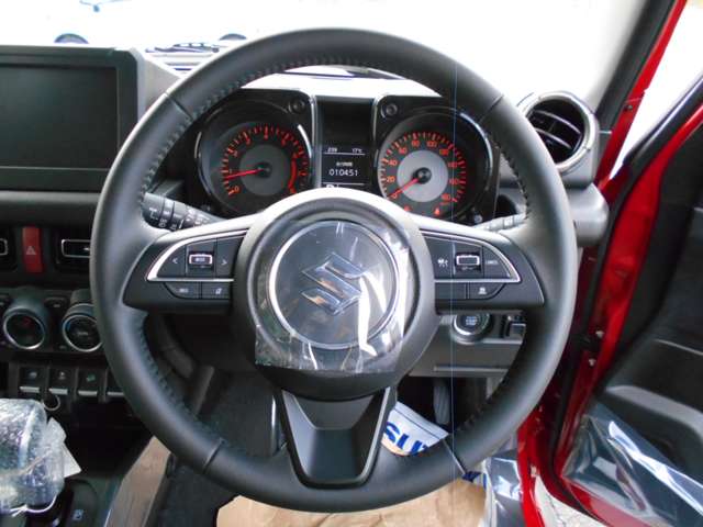 スズキ ジムニー　ノマド １．５ ＦＣ ４ＷＤ R8年 () 99