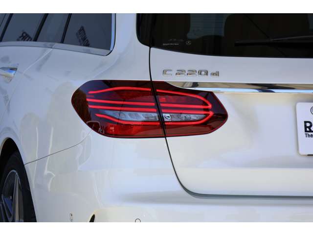 メルセデスベンツ Ｃクラスワゴン Ｃ２２０Ｄ アバンギャルド ＡＭＧライン ディーゼルターボ H30年 () 99
