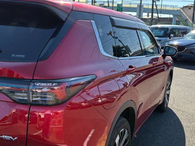 三菱 アウトランダーＰＨＥＶ ＰＨＥＶ ２．４ Ｐ ４ＷＤ R6年 () 99