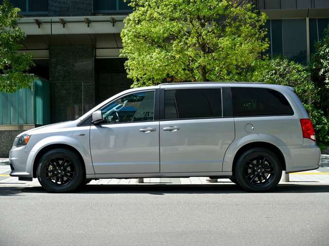 ダッジ グランドキャラバン 新車並行／ＣＡＲＦＡＸ確認済／新品タイヤ（ＤＵＮＬＯＰ） R2年 () 99