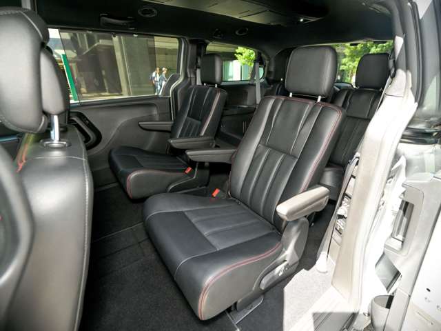 ダッジ グランドキャラバン 新車並行／ＣＡＲＦＡＸ確認済／新品タイヤ（ＤＵＮＬＯＰ） R2年 () 99