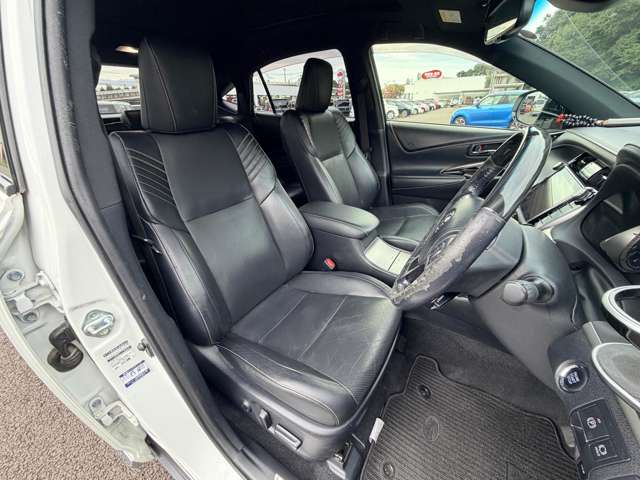 トヨタ ハリアー ２．０ プログレス メタル アンド レザーパッケージ H29年 (東北) 99