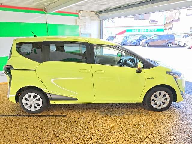 トヨタ シエンタ　ハイブリッド ハイブリッド １．５ Ｇ H27年 () 99