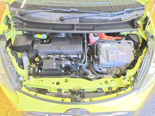 トヨタ シエンタ　ハイブリッド ハイブリッド １．５ Ｇ H27年 () 99