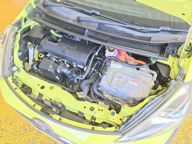 トヨタ シエンタ　ハイブリッド ハイブリッド １．５ Ｇ H27年 () 99