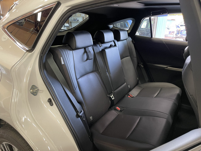 トヨタ ハリアーＰＨＥＶ ２．５ プラグインハイブリッド Ｚ Ｅ－ＦＯＵＲ ４ＷＤ R7年 (甲信越・北陸) 99