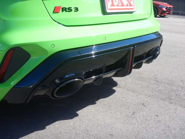 アウディ ＲＳ３　スポーツバック ２．５ ４ＷＤ R7年 (近畿) 99