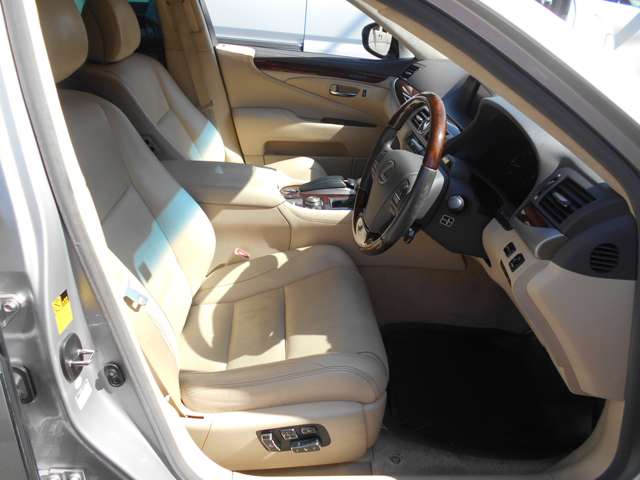レクサス ＬＳ４６０ バージョンＣ　Ｉパッケージ H26年 (近畿) 99