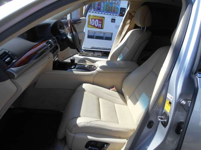 レクサス ＬＳ４６０ バージョンＣ　Ｉパッケージ H26年 (近畿) 99
