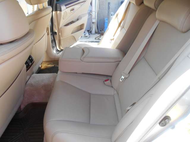 レクサス ＬＳ４６０ バージョンＣ　Ｉパッケージ H26年 (近畿) 99