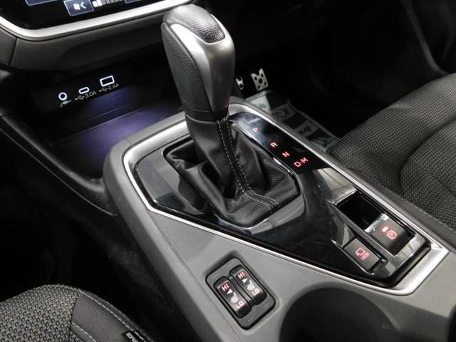 スバル クロストレック ２．０ リミテッド ４ＷＤ R5年 (近畿) 99