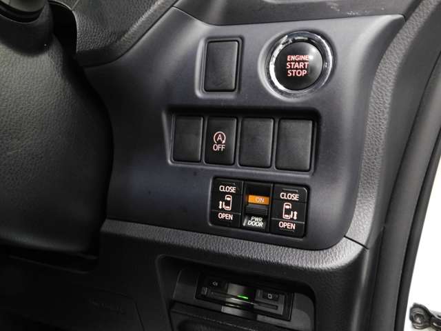 トヨタ ヴォクシー ２．０ ＺＳ 煌 H27年 (近畿) 99