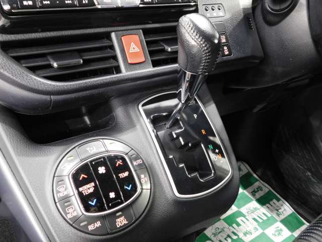 トヨタ ヴォクシー ２．０ ＺＳ 煌 H27年 (近畿) 99