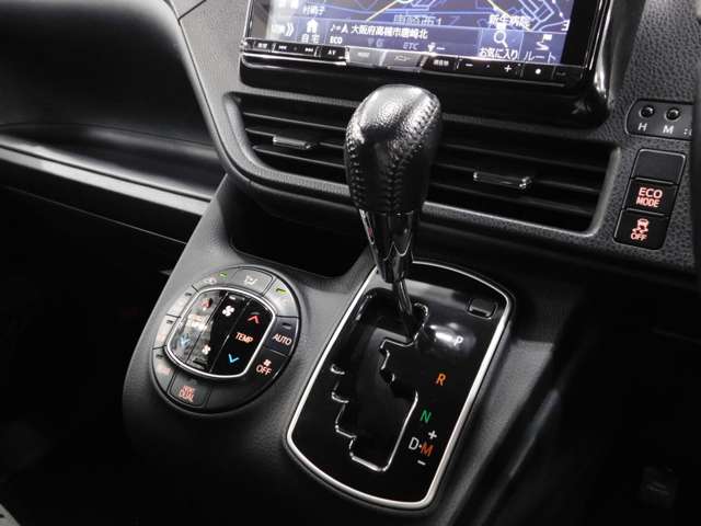 トヨタ ヴォクシー ２．０ ＺＳ 煌 H27年 (近畿) 99