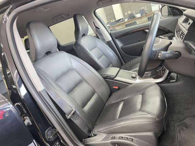 ボルボ Ｖ７０ Ｔ４　ＳＥ H24年 (近畿) 99