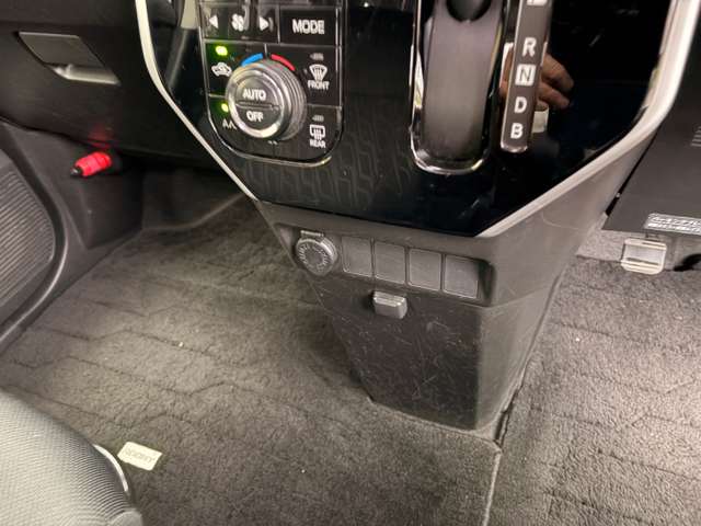 トヨタ ルーミー １．０ カスタム Ｇ－Ｔ H29年 () 99